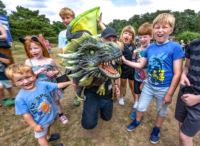 Pet dragons Brym and Snarl Junior make their return Pet dragons Brym and Snarl Junior make their return